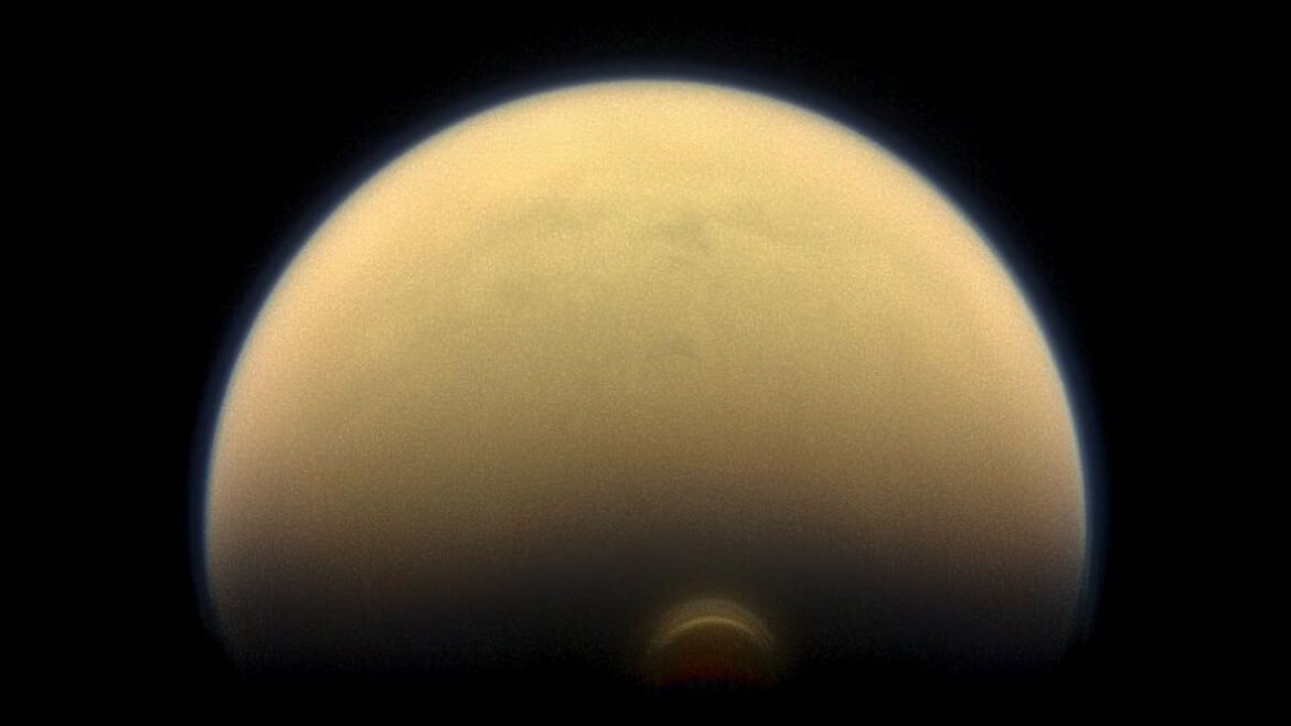 Movimento inusitado é detectado na atmosfera da lua Titã